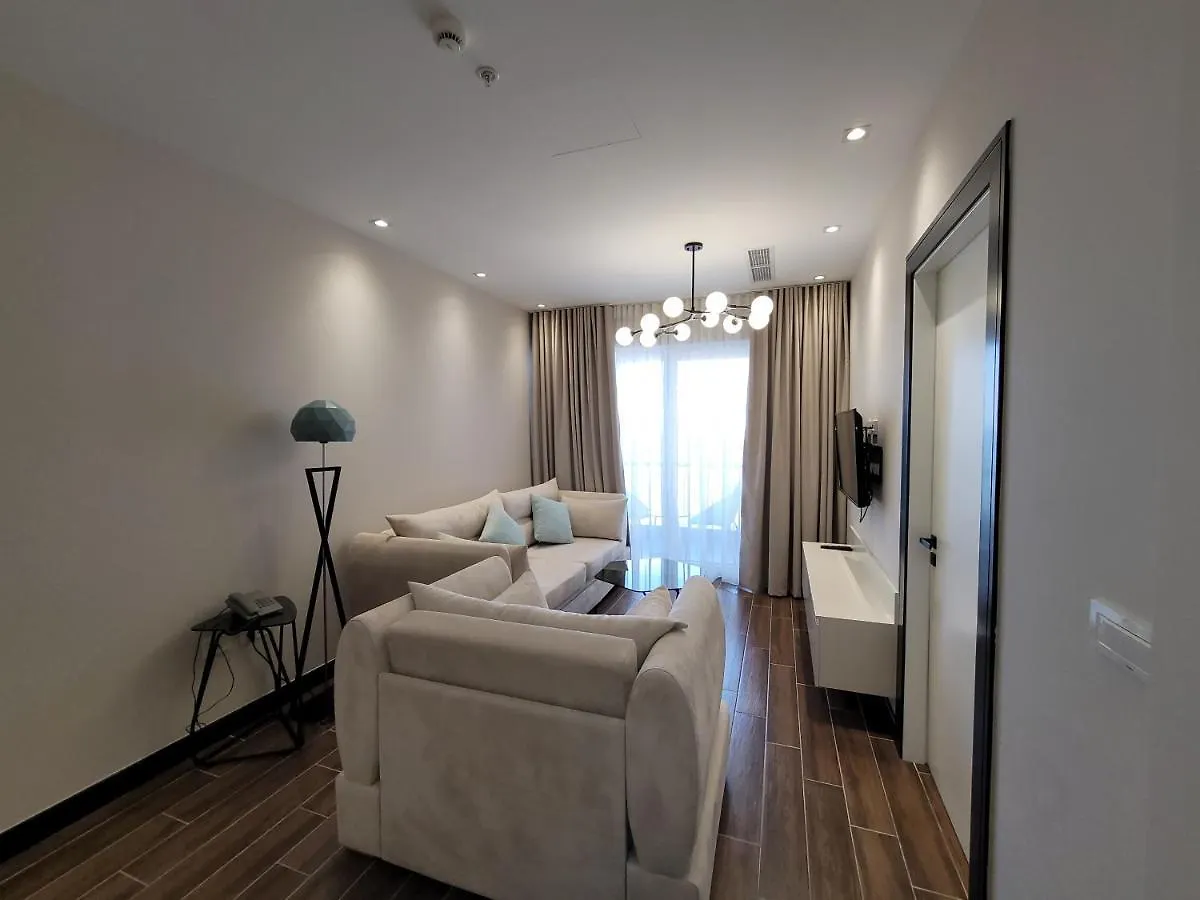 ***** Hotel Delfin Resort Kune Shëngjin Albânia
