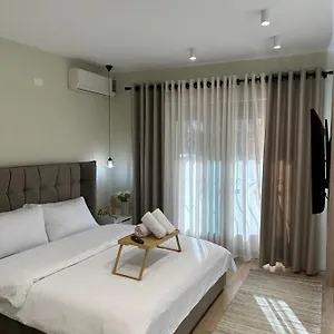 4seasonsgea , New Modern In Apartment